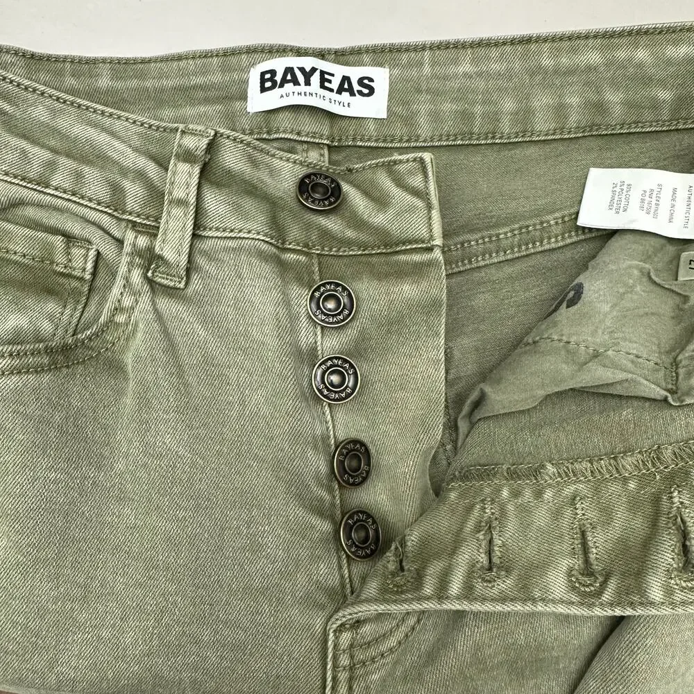 Bayeas never worn